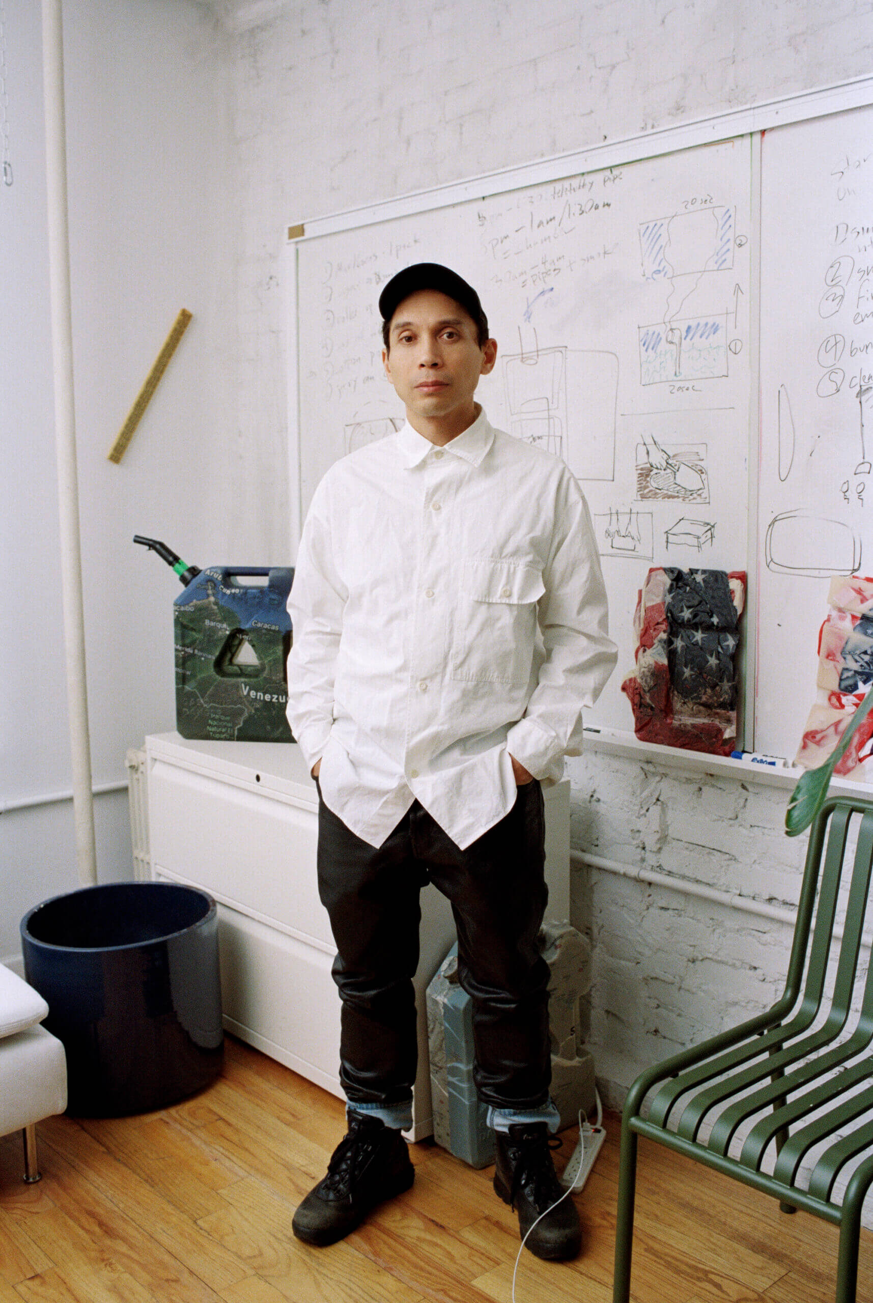 48058_DMC_005_21 001