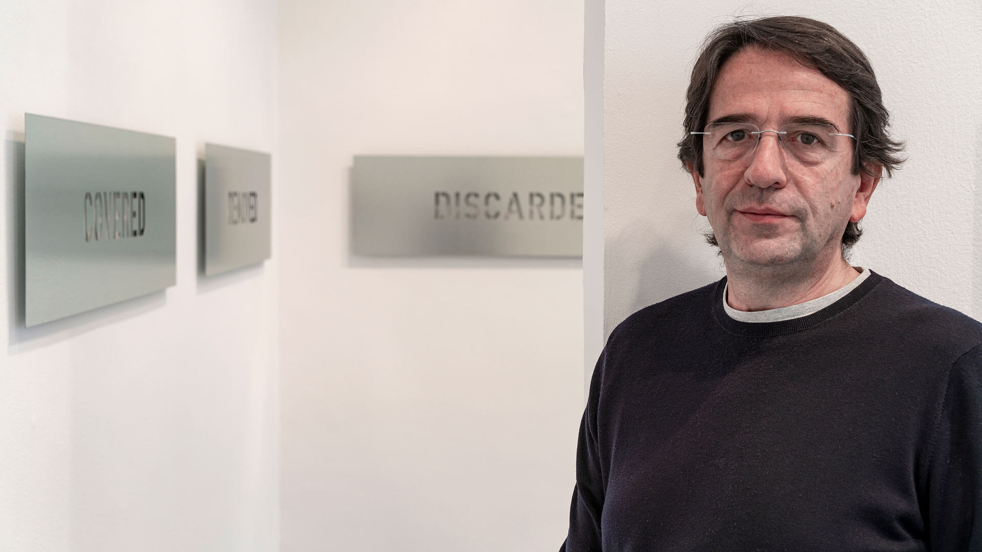 Ignasi Aballí, portrait.