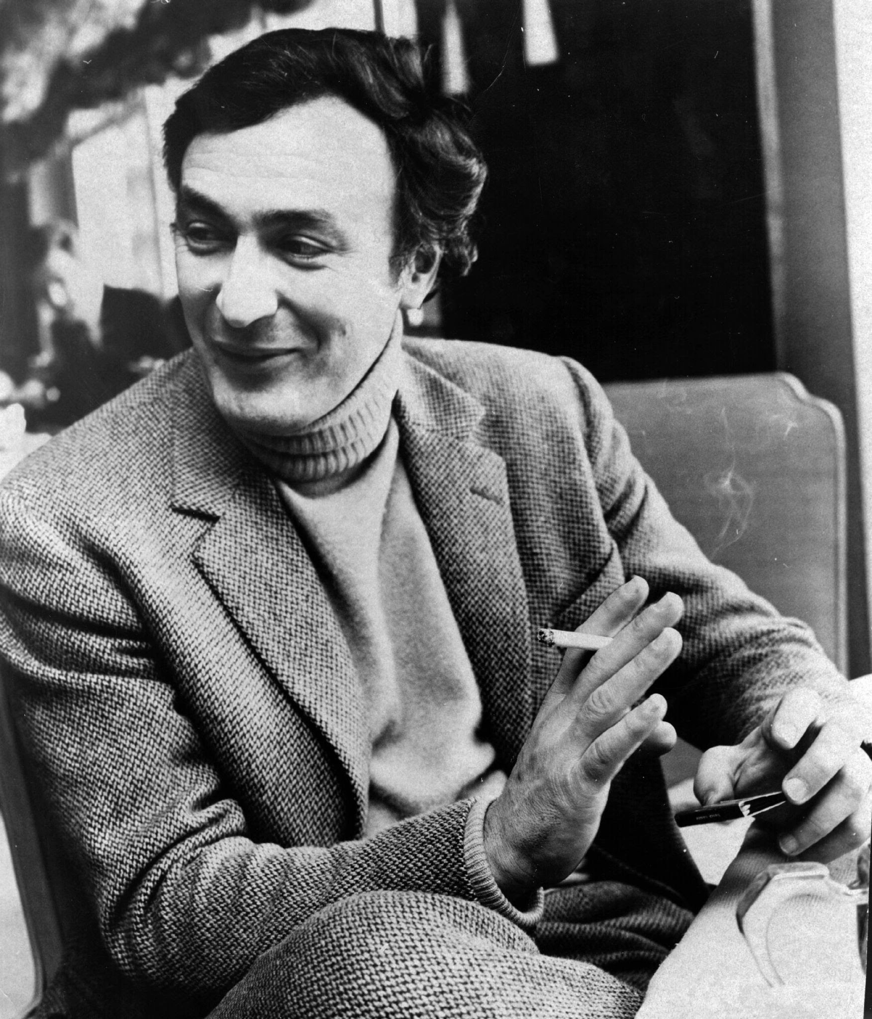 circa 1968:  American painter, photographer, writer, and film director William Klein.  (Photo by Evening Standard/Getty Images)