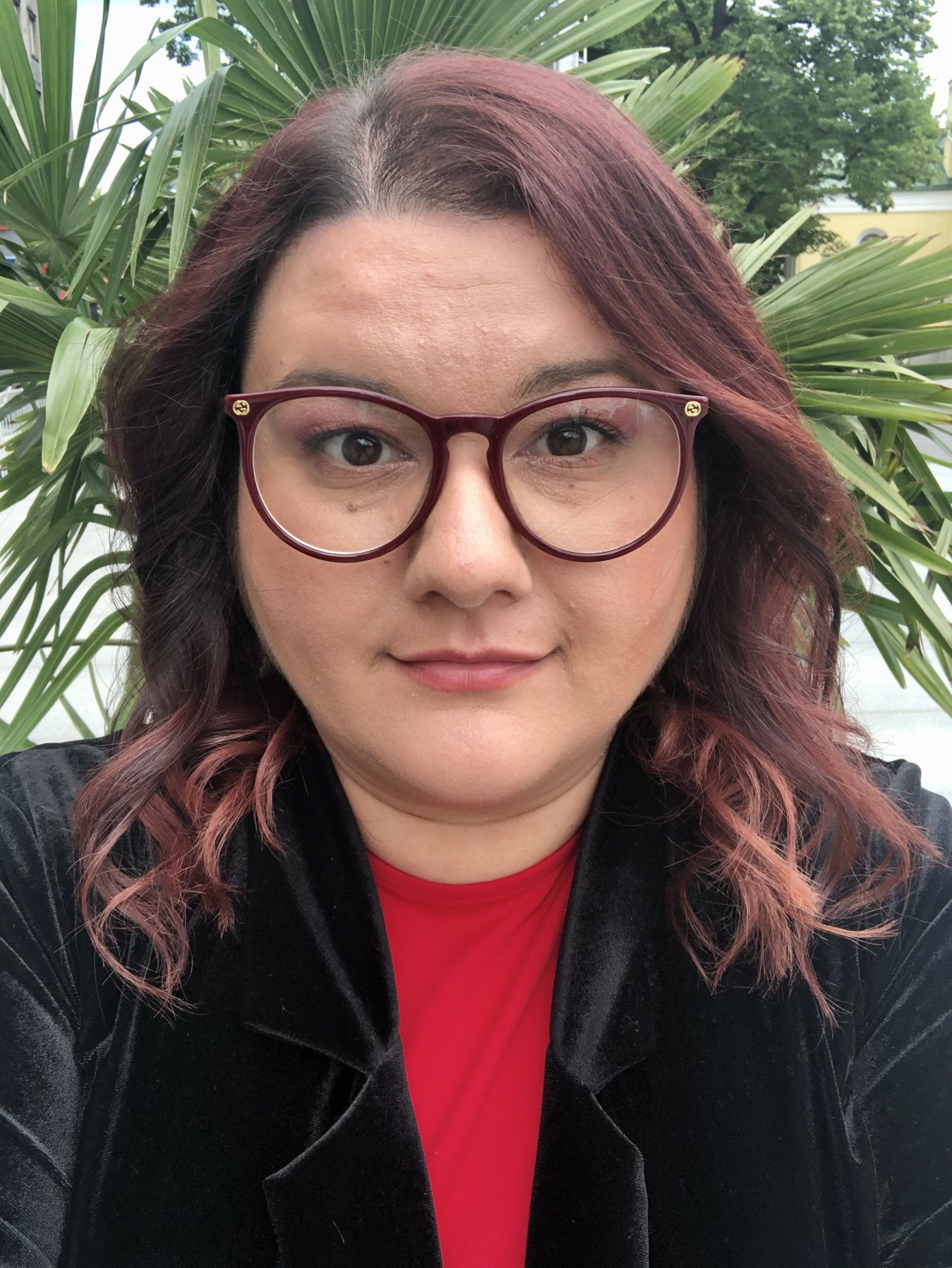 Corina L. Apostol. portrait. 