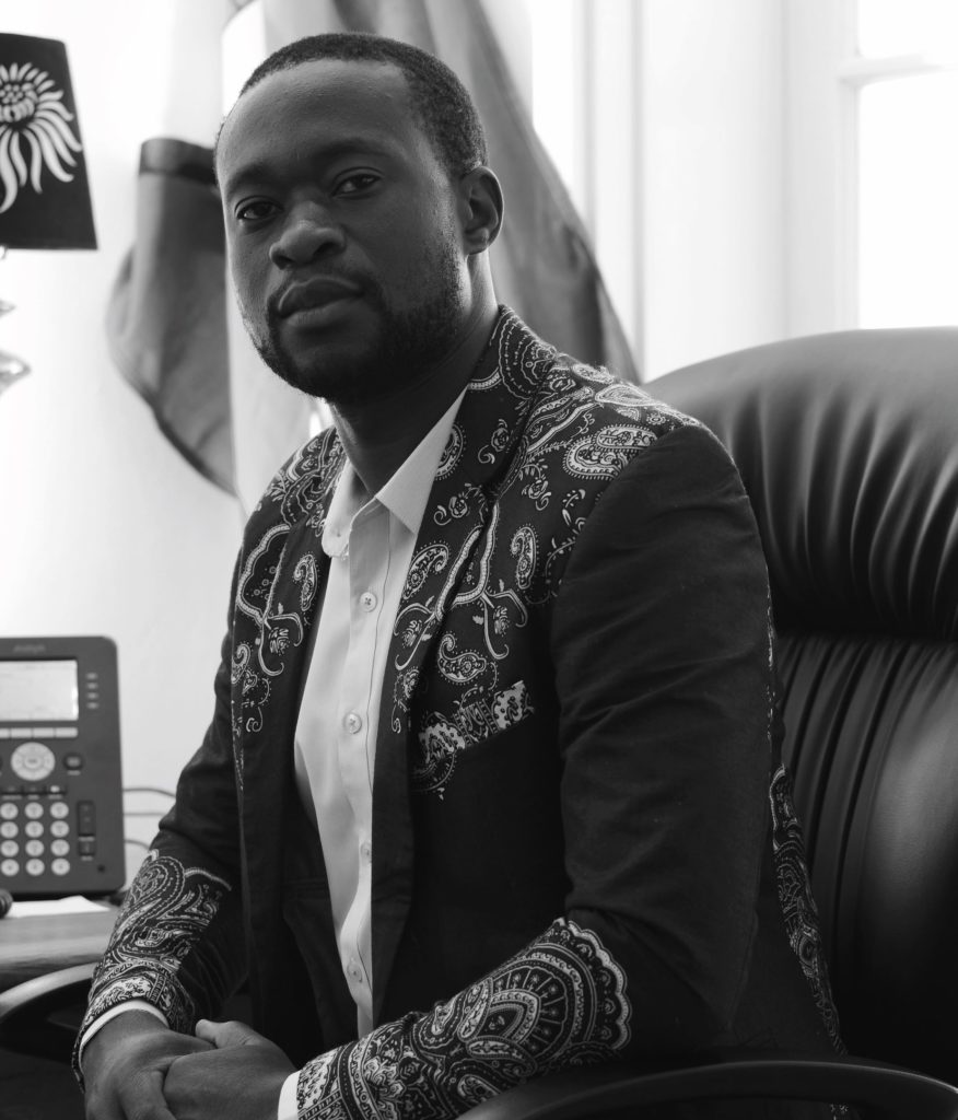 Wallen Mapondera, portrait.