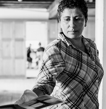 160727_KU_Shibli_Festung. Ahlam Shibli und StudentInnen.